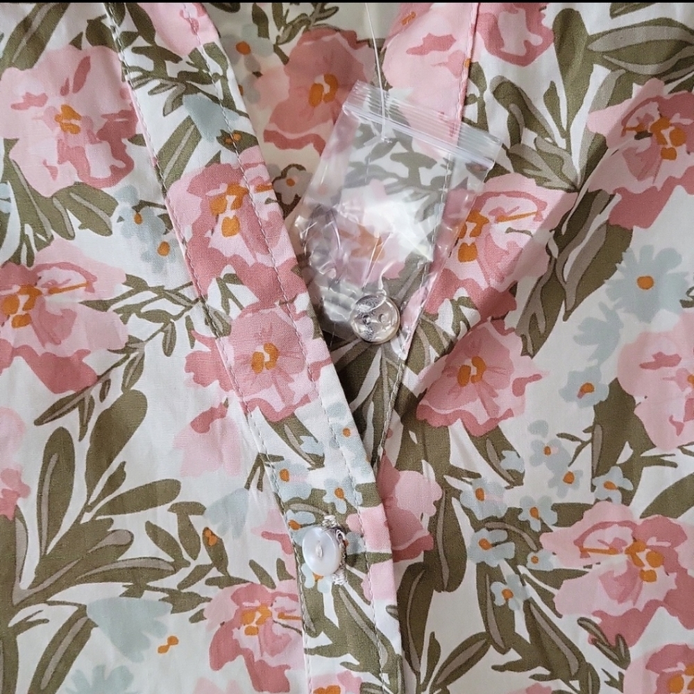Joie 100% Cotton Button Down Shirt in Floral Print - Picture 6 of 9